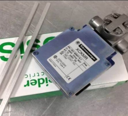 Telemecanique Sensors XCKMR54D1 LIMIT SWITCH 240VAC 10AMP XCK Stay PutCrossed Rods Lever 2 Direction