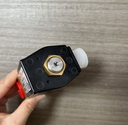 New Norgren 2/2 Direct Solenoid Actuated Poppet Valve 2102500