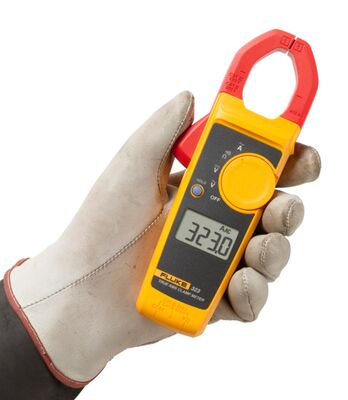 Fluke 323 True RMS Clamp Meter dengan 400 A AC Current dan 600 V AC Voltage Measure
