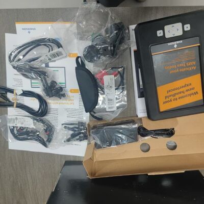 Hart Field Communicator with 128 MB Flash, Rechargeable Li-Ion Battery, and IP67 Protection for Industrial Use