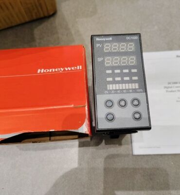 Honeywell DC1020CT-301000-E Digital Process Controller dengan Universal Input LCD Display dan Garansi 1 Tahun